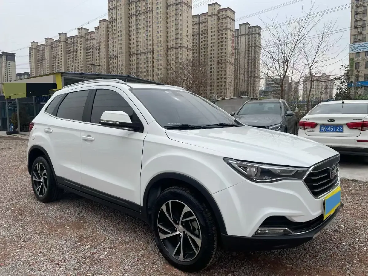 2019 Bestune X40 1.6L 114HP L4 5MT,autocango,china used car exporter,china ev exporter,chinese used car exporter,chinese used ev exporter