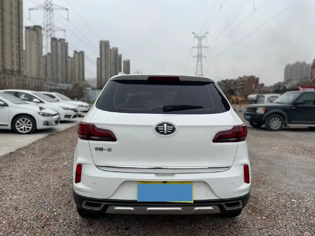 2019 Bestune X40 1.6L 114HP L4 5MT,autocango,china used car exporter,china ev exporter,chinese used car exporter,chinese used ev exporter