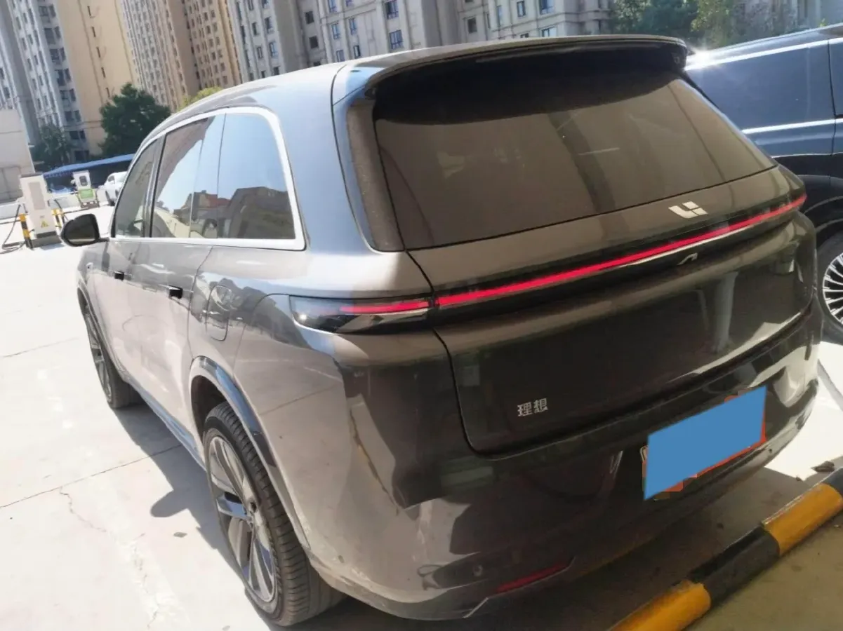 2024 Volvo S60 2.0T 197HP L4 7DCT,autocango,china used car exporter,china ev exporter,chinese used car exporter,chinese used ev exporter