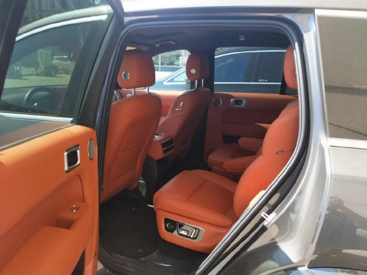 2024 Volvo S60 2.0T 197HP L4 7DCT,autocango,china used car exporter,china ev exporter,chinese used car exporter,chinese used ev exporter