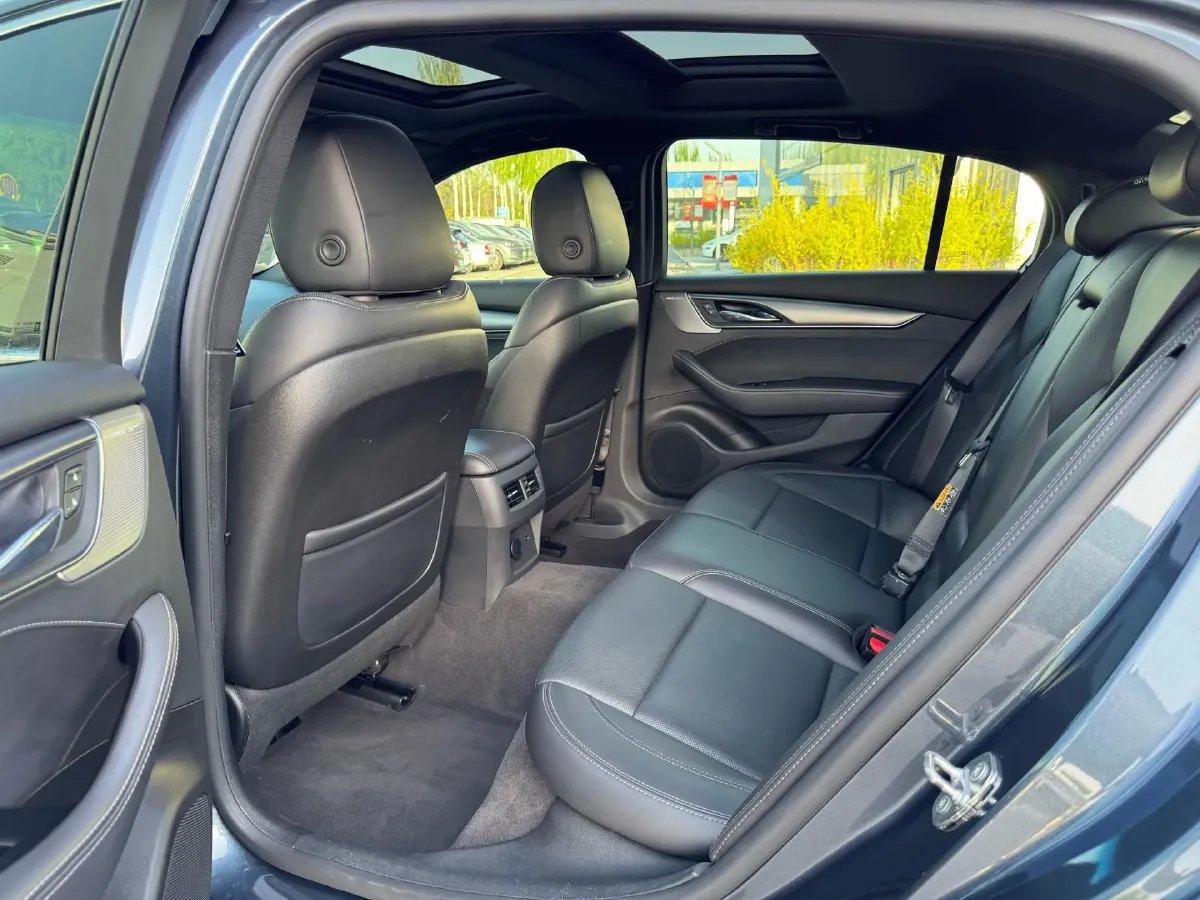 2021 Cadillac CT5 2.0T 237HP L4 10AT,autocango,china used car exporter,china ev exporter,chinese used car exporter,chinese used ev exporter