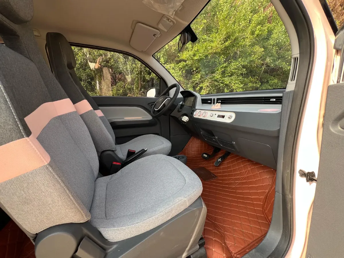 2021 WuLing HongGuang MINI EV BEV 13.9KWH,autocango,china used car exporter,china ev exporter,chinese used car exporter,chinese used ev exporter