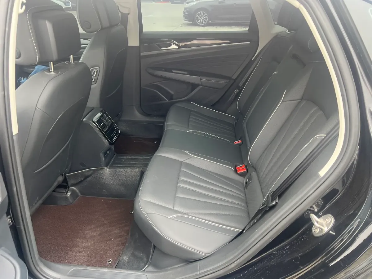 2024 Volkswagen Passat 2.0T 186HP L4 7DCT,autocango,china used car exporter,china ev exporter,chinese used car exporter,chinese used ev exporter