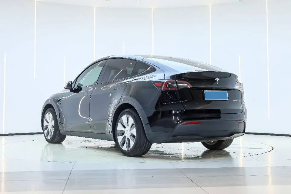 2022 Tesla Model Y BEV 60KWH,autocango,china used car exporter,china ev exporter,chinese used car exporter,chinese used ev exporter