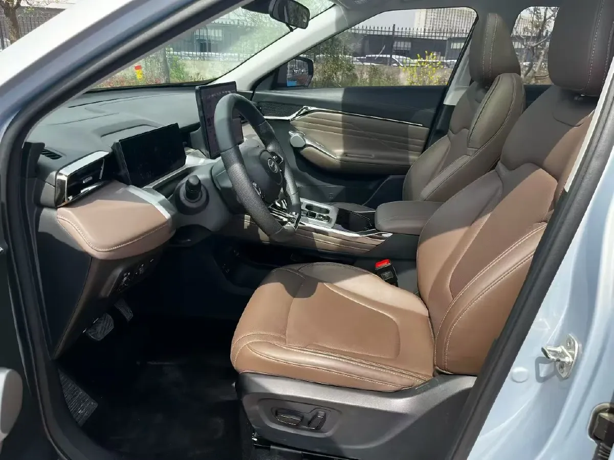 2024 GAC Trumpchi GS4 1.5T 177HP L4 7DCT,autocango,china used car exporter,china ev exporter,chinese used car exporter,chinese used ev exporter