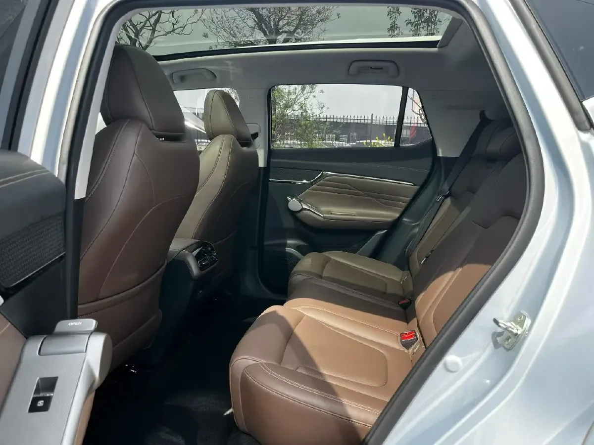 2024 GAC Trumpchi GS4 1.5T 177HP L4 7DCT,autocango,china used car exporter,china ev exporter,chinese used car exporter,chinese used ev exporter