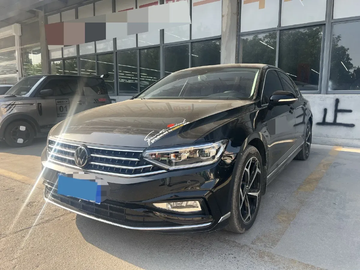 2023 Volkswagen Magotan 2.0T 186HP L4 7DCT,autocango,china used car exporter,china ev exporter,chinese used car exporter,chinese used ev exporter