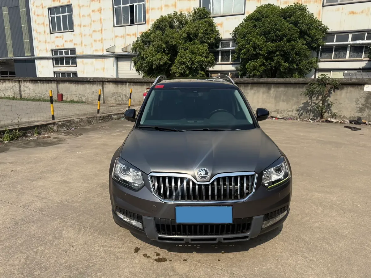 2017 Skoda Yeti 1.8T 160HP L4 6DCT,autocango,china used car exporter,china ev exporter,chinese used car exporter,chinese used ev exporter