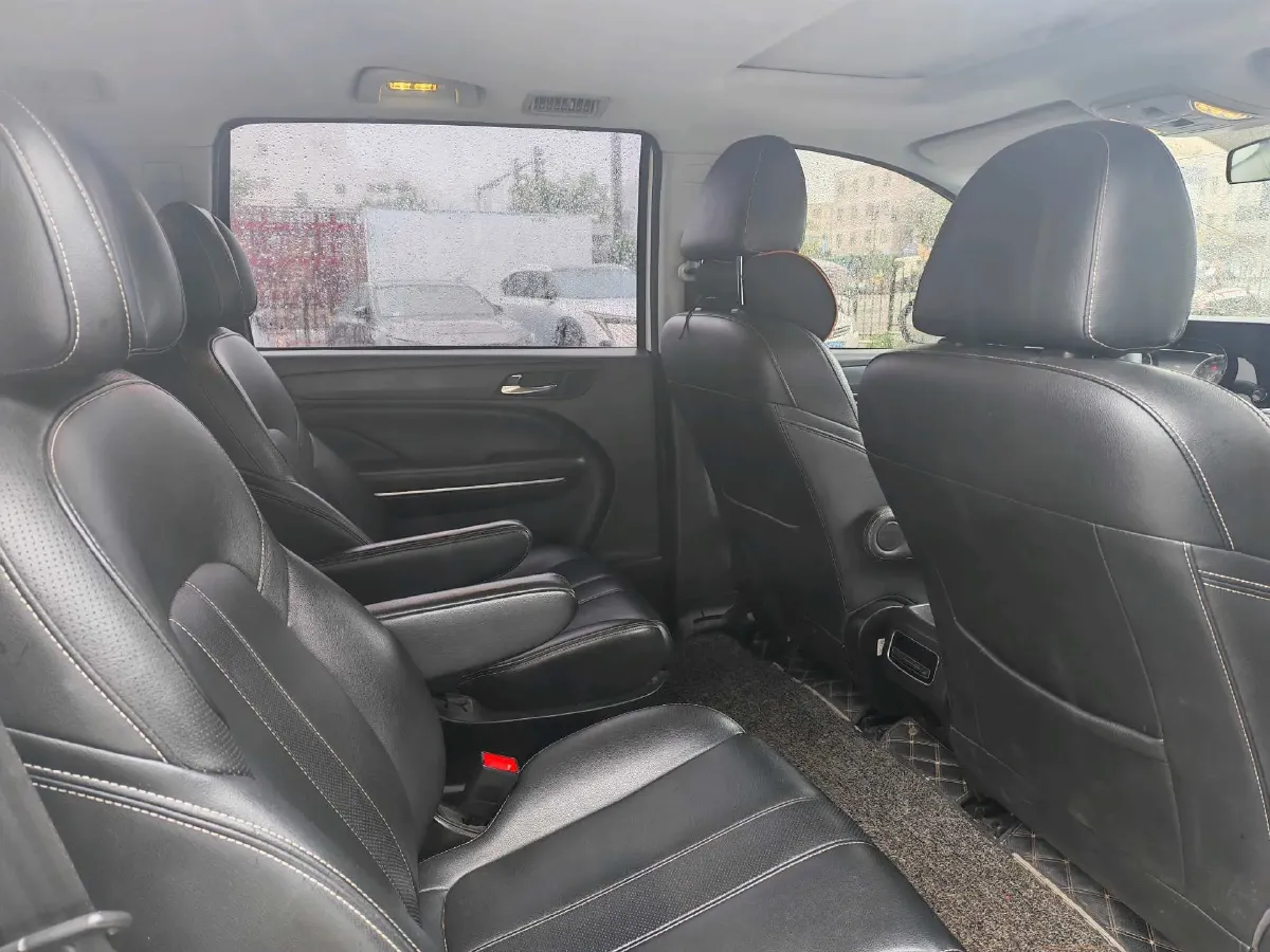 2021 GAC Trumpchi M6 1.5T 169HP L4 7DCT,autocango,china used car exporter,china ev exporter,chinese used car exporter,chinese used ev exporter