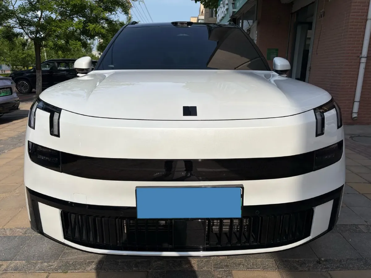 2025 LYNK&CO 900 1.5T 190HP L4 3DHT PHEV 43.3KWH,autocango,china used car exporter,china ev exporter,chinese used car exporter,chinese used ev exporter