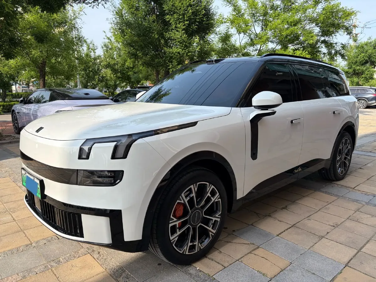 2025 LYNK&CO 900 1.5T 190HP L4 3DHT PHEV 43.3KWH,autocango,china used car exporter,china ev exporter,chinese used car exporter,chinese used ev exporter