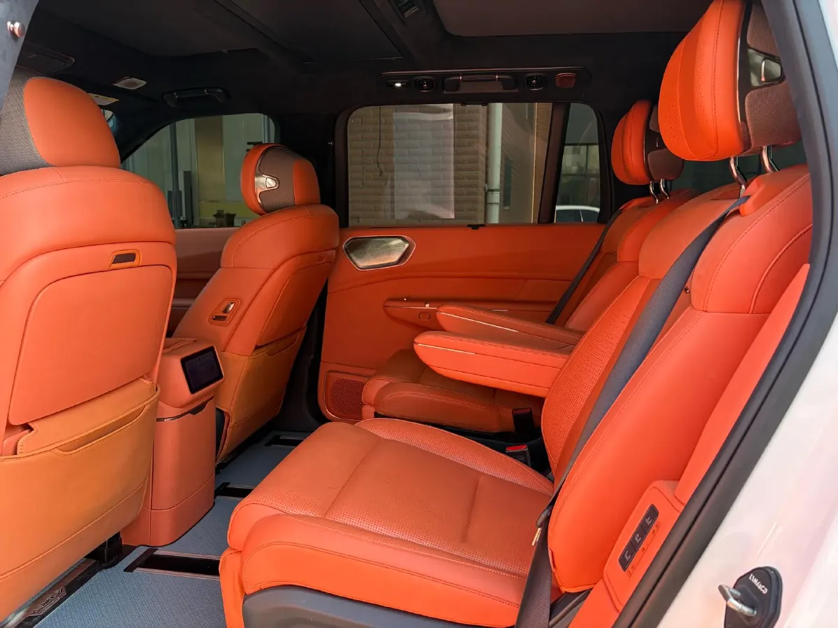 2025 LYNK&CO 900 1.5T 190HP L4 3DHT PHEV 43.3KWH,autocango,china used car exporter,china ev exporter,chinese used car exporter,chinese used ev exporter