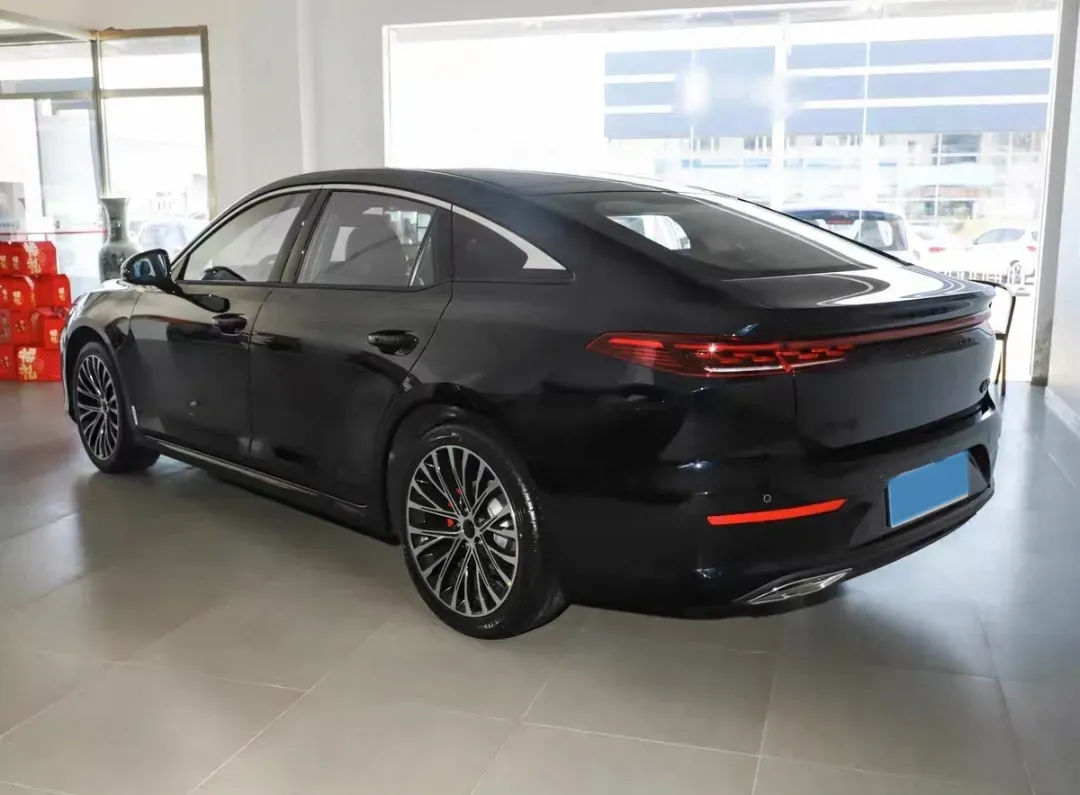 2026 Bestune B70 1.5T 169HP L4 7DCT,autocango,china used car exporter,china ev exporter,chinese used car exporter,chinese used ev exporter