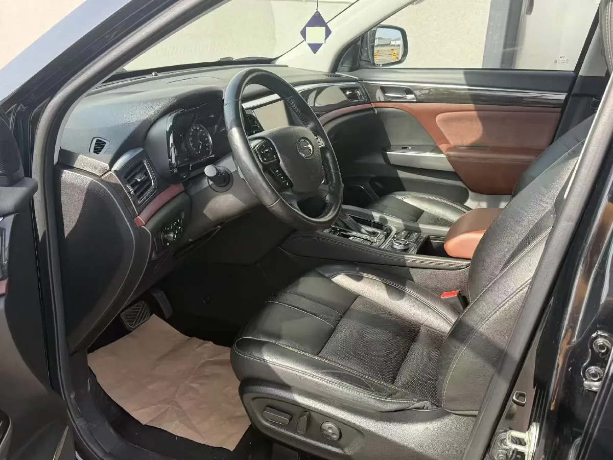 2017 GAC Trumpchi GS8 2.0T 201HP L4 6AT,autocango,china used car exporter,china ev exporter,chinese used car exporter,chinese used ev exporter