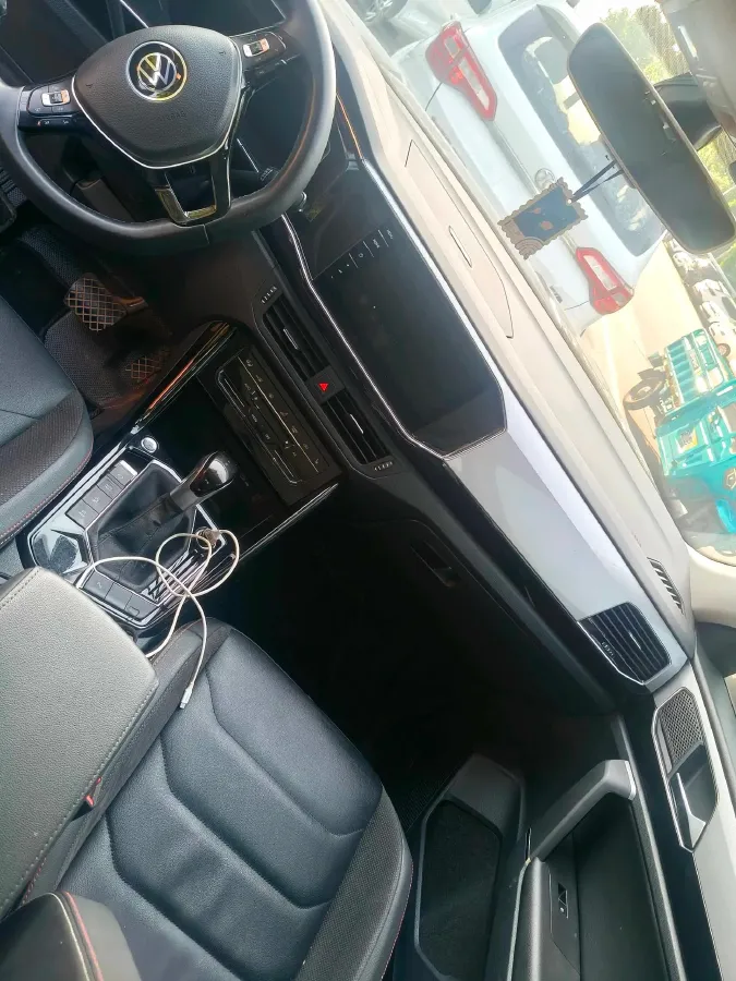 2021 Volkswagen Tayron 2.0T 186HP L4 7DCT,autocango,china used car exporter,china ev exporter,chinese used car exporter,chinese used ev exporter