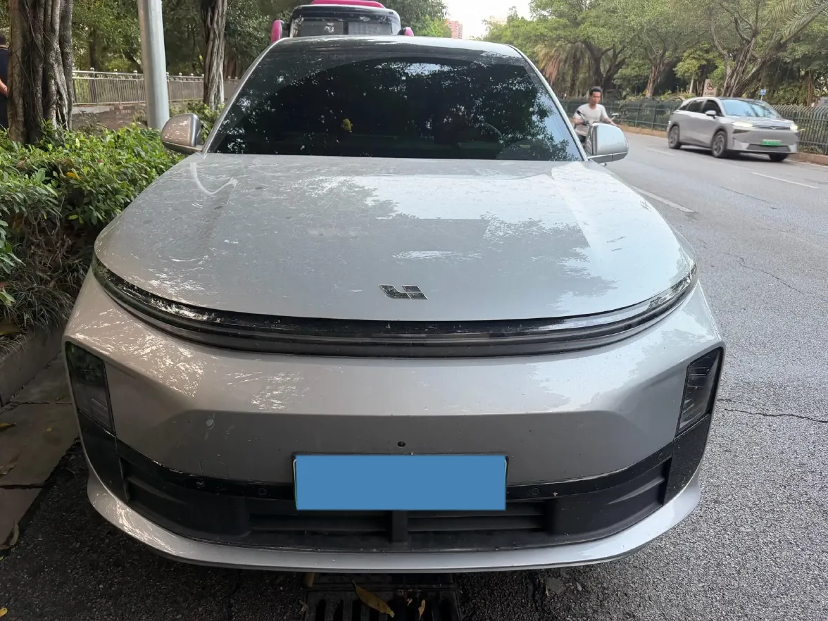 2024 Li L6 Range Extended 154HP L4 REEV 36.8KWH,autocango,china used car exporter,china ev exporter,chinese used car exporter,chinese used ev exporter