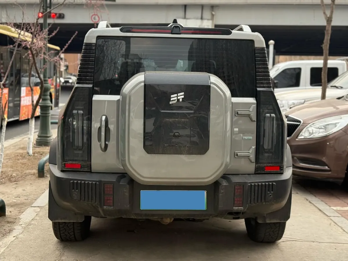 2024 Jetour ShanHai TravellerC-DM 1.5T 156HP L4 3DHT PHEV 43.24KWH,autocango,china used car exporter,china ev exporter,chinese used car exporter,chinese used ev exporter