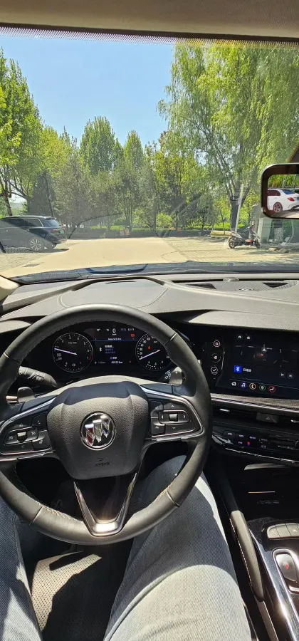 2023 Buick EnvisionPlus 2.0T 237HP L4 9AT,autocango,china used car exporter,china ev exporter,chinese used car exporter,chinese used ev exporter