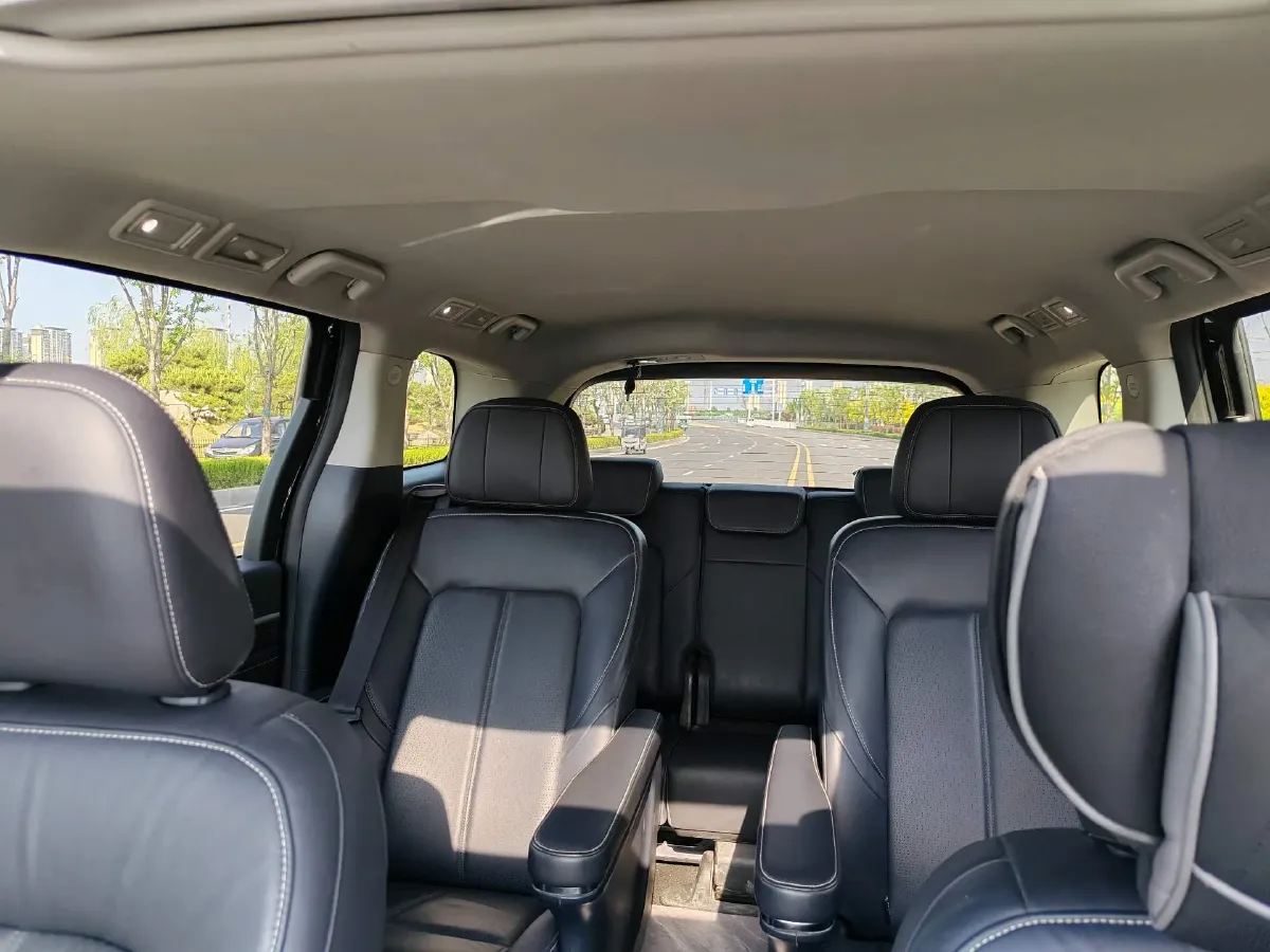 2021 GAC Trumpchi M8 2.0T 252HP L4 8AT,autocango,china used car exporter,china ev exporter,chinese used car exporter,chinese used ev exporter