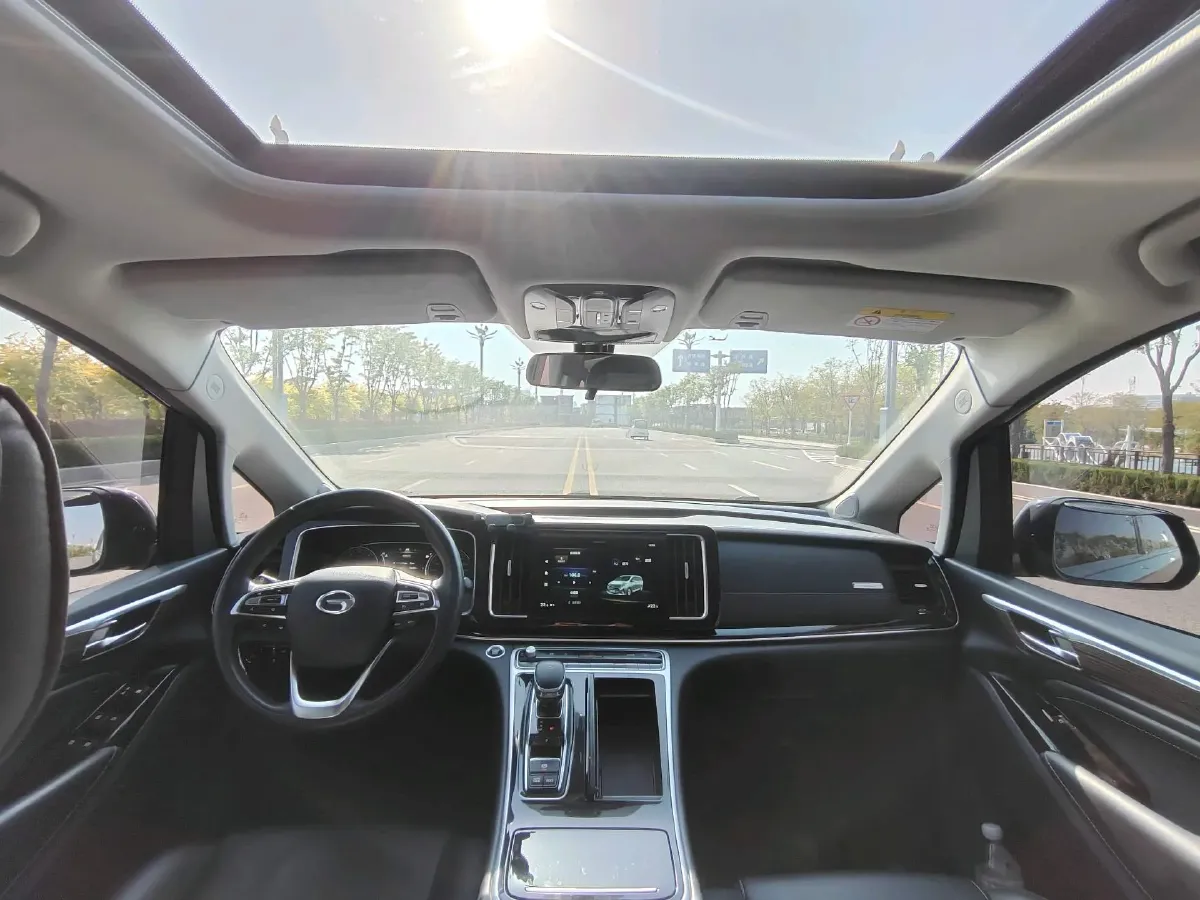 2021 GAC Trumpchi M8 2.0T 252HP L4 8AT,autocango,china used car exporter,china ev exporter,chinese used car exporter,chinese used ev exporter