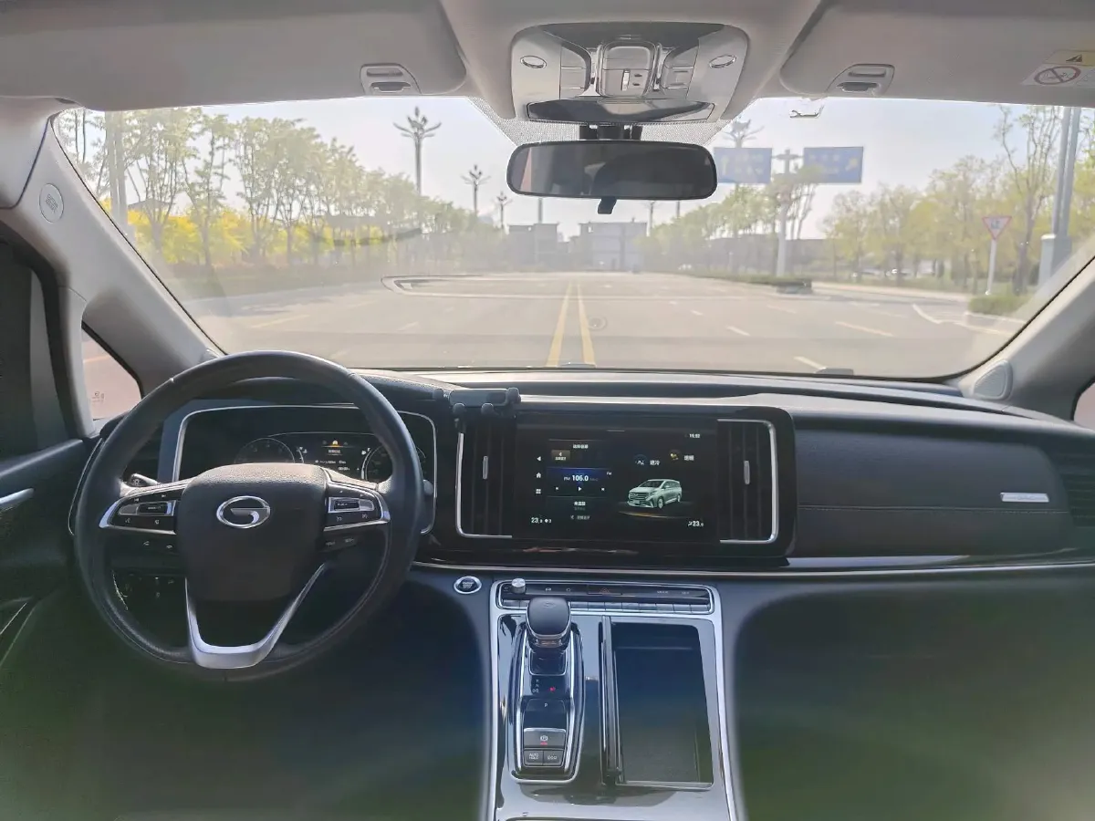 2021 GAC Trumpchi M8 2.0T 252HP L4 8AT,autocango,china used car exporter,china ev exporter,chinese used car exporter,chinese used ev exporter