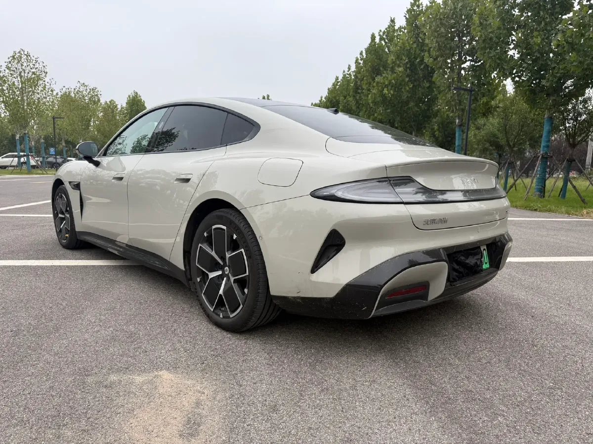 2024 MI SU7 BEV 73.6KWH,autocango,china used car exporter,china ev exporter,chinese used car exporter,chinese used ev exporter