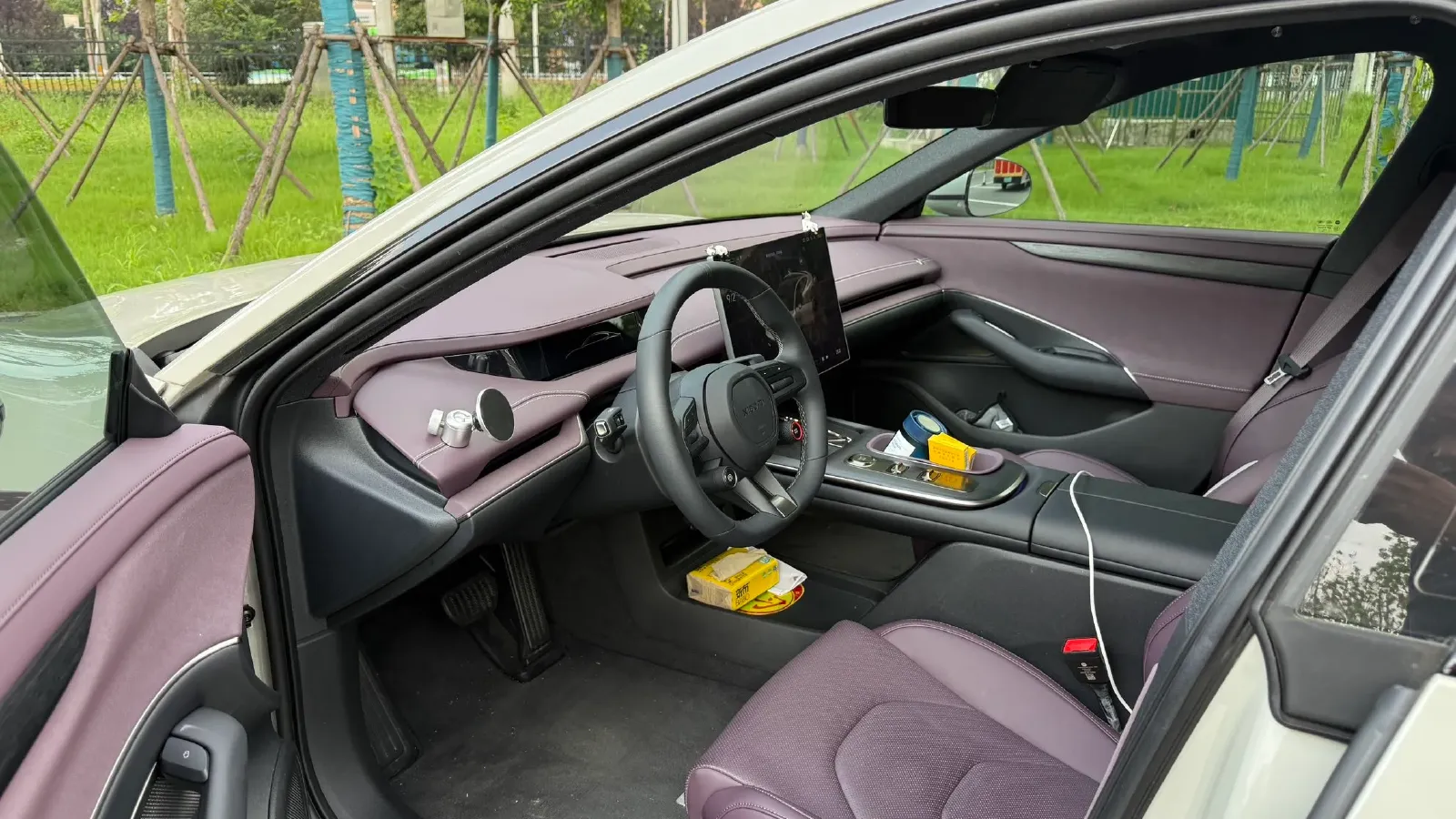 2024 MI SU7 BEV 73.6KWH,autocango,china used car exporter,china ev exporter,chinese used car exporter,chinese used ev exporter