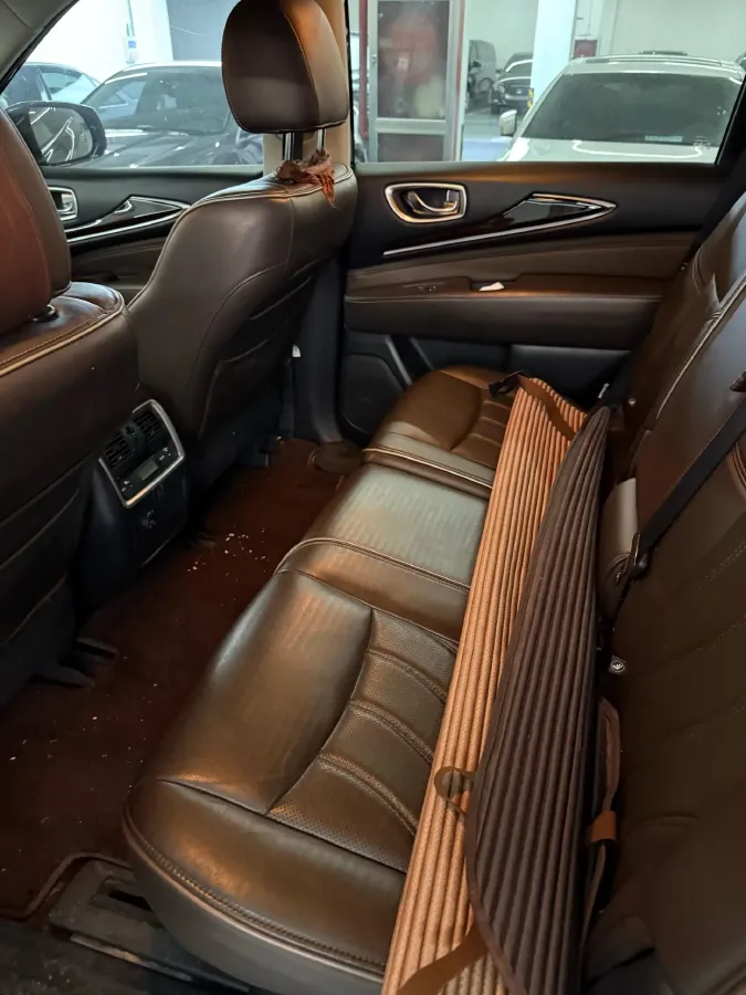 2016 Jaguar XF 2.0T 240HP L4 8AT,autocango,china used car exporter,china ev exporter,chinese used car exporter,chinese used ev exporter