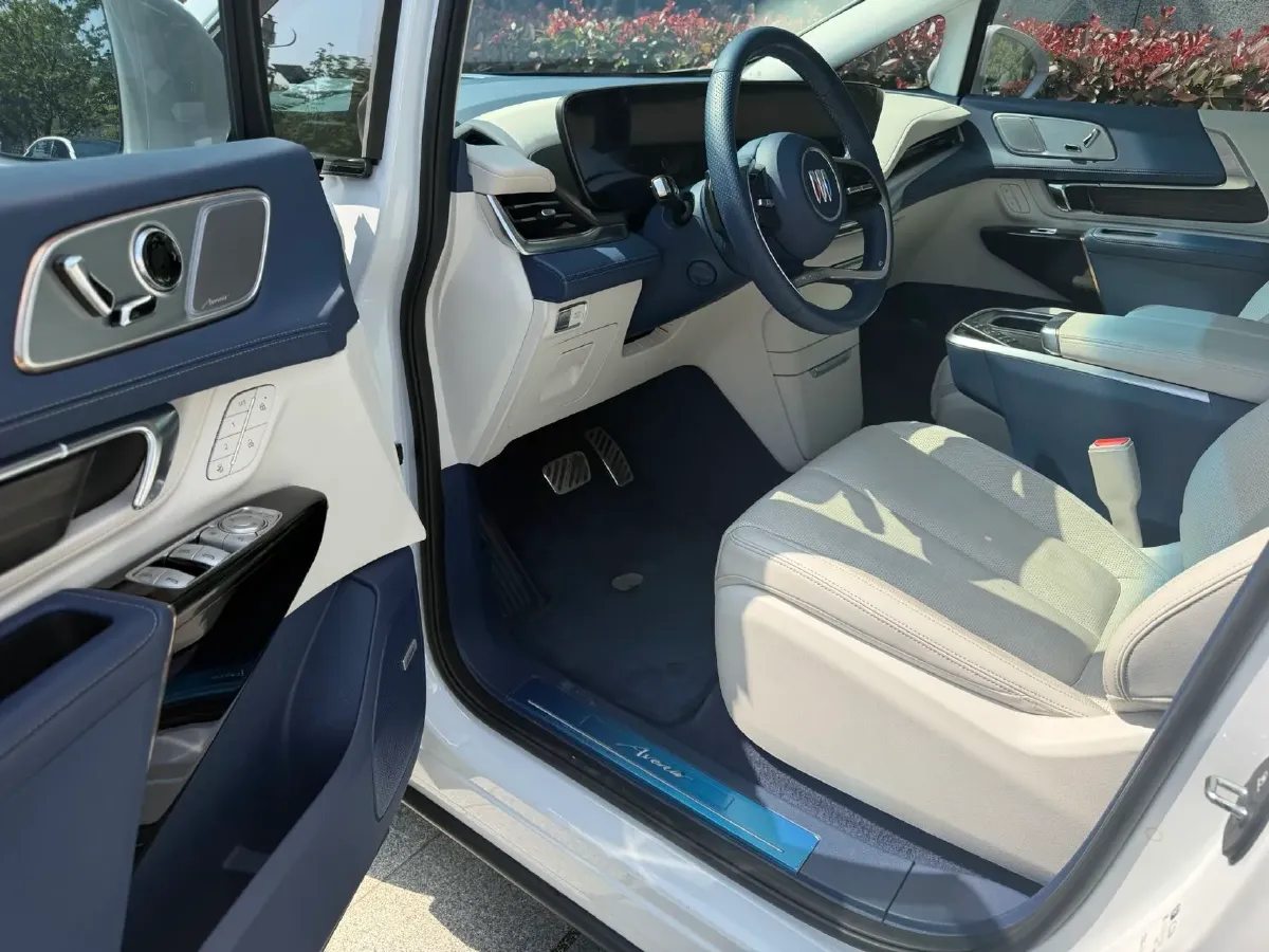 2025 Buick Century 2.0T 237HP L4 9AT,autocango,china used car exporter,china ev exporter,chinese used car exporter,chinese used ev exporter