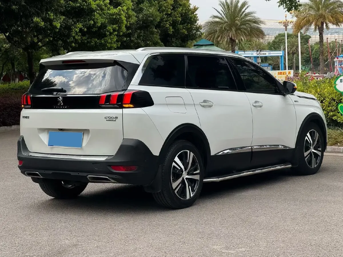 2019 Peugeot 5008 1.8T 204HP L4 6AT,autocango,china used car exporter,china ev exporter,chinese used car exporter,chinese used ev exporter