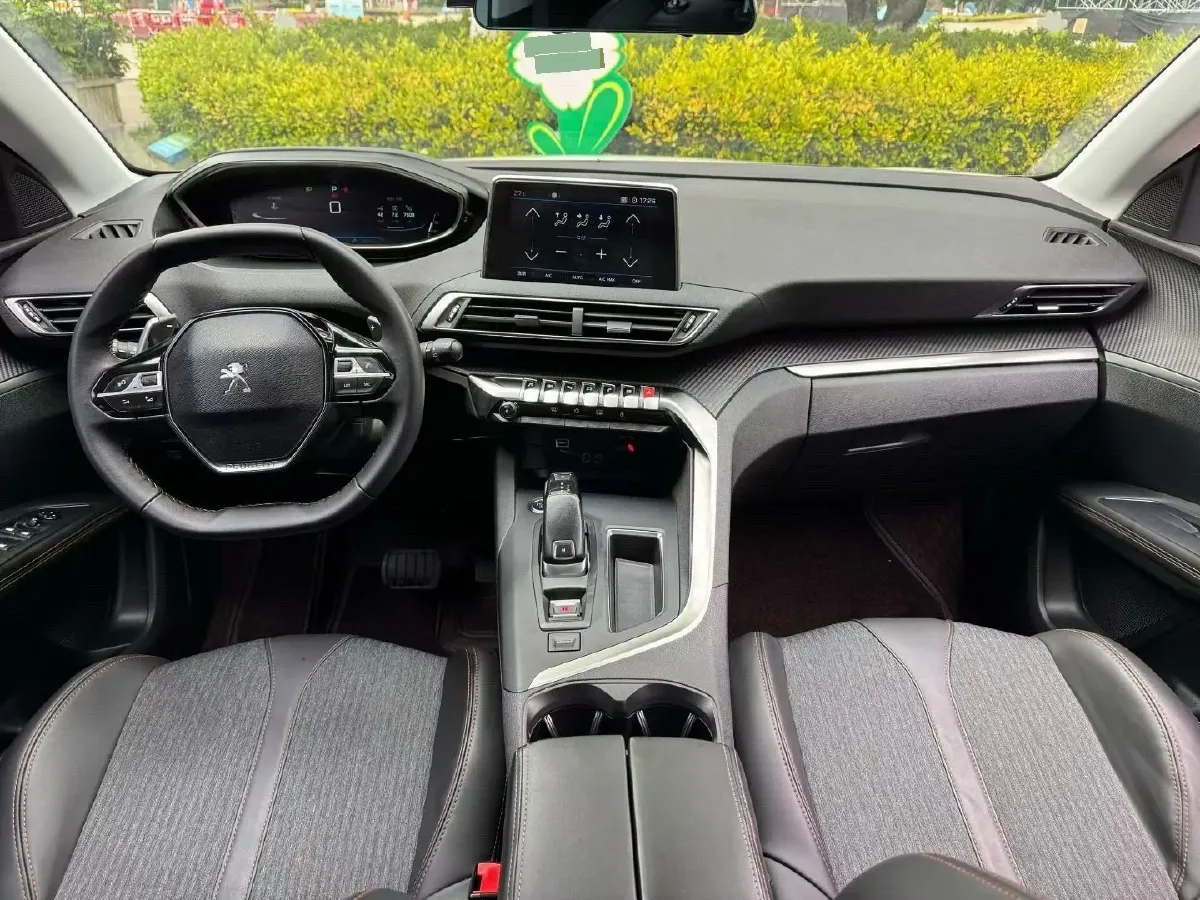 2019 Peugeot 5008 1.8T 204HP L4 6AT,autocango,china used car exporter,china ev exporter,chinese used car exporter,chinese used ev exporter