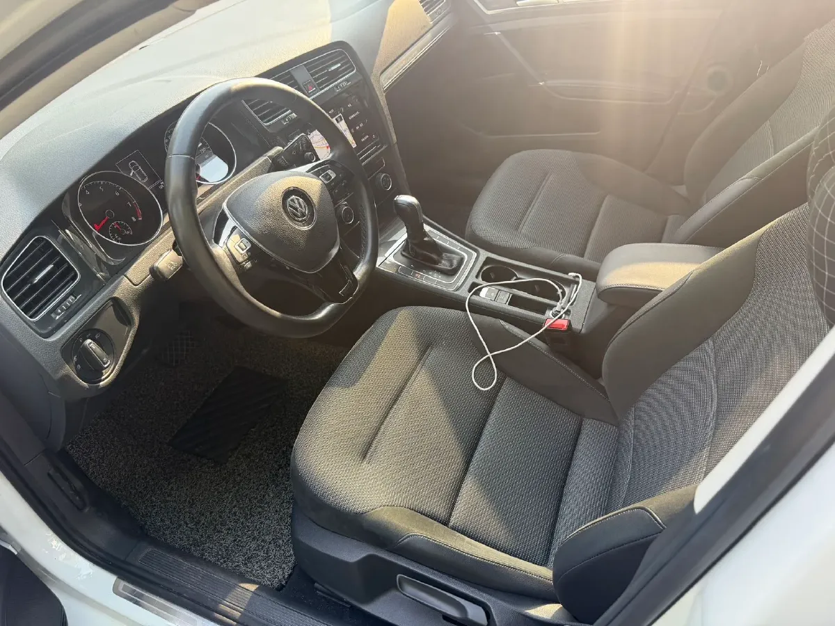 2019 Volkswagen Golf 1.4T 150HP L4 7DCT,autocango,china used car exporter,china ev exporter,chinese used car exporter,chinese used ev exporter