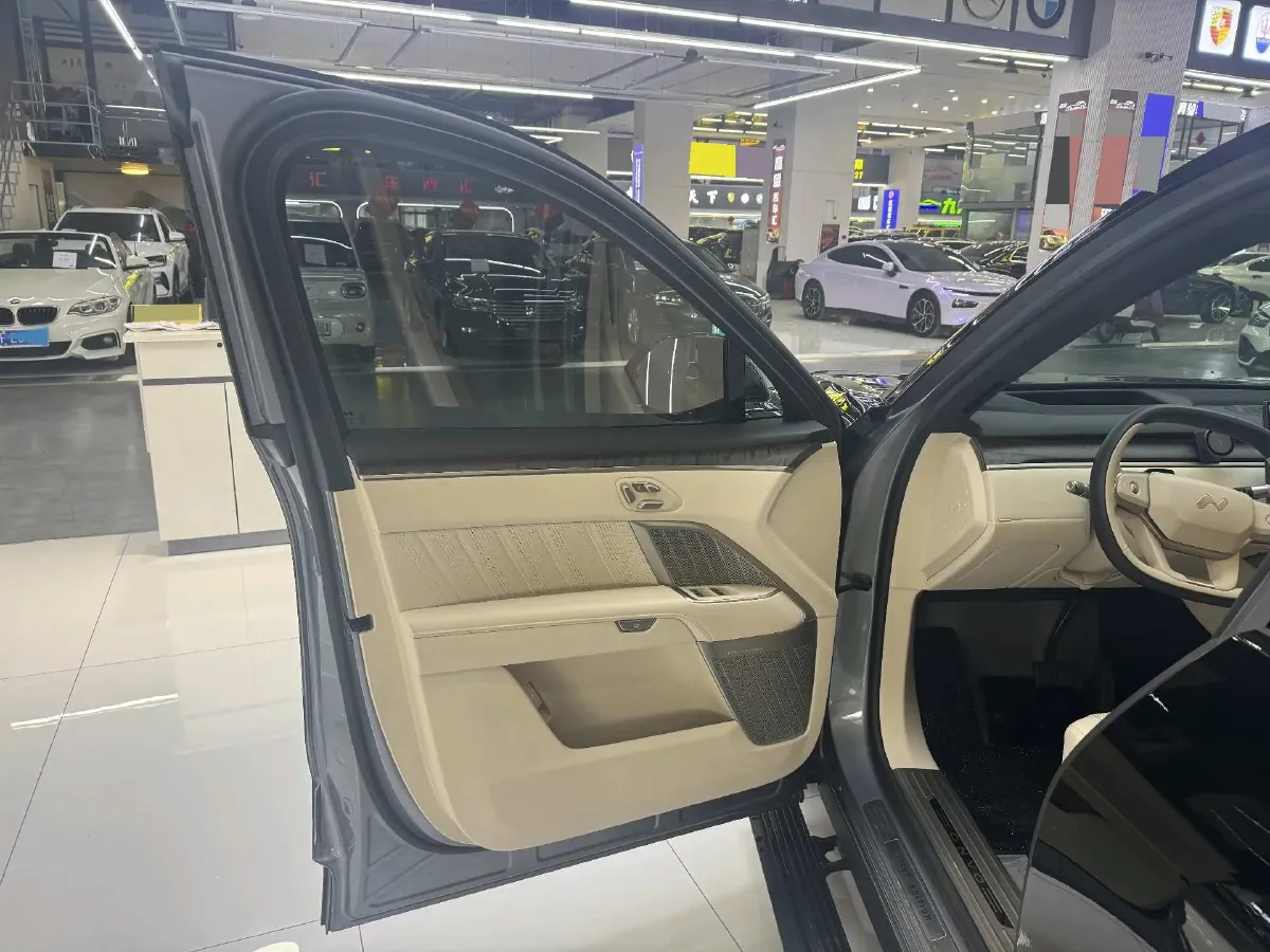 2025 ONVO L90 BEV,autocango,china used car exporter,china ev exporter,chinese used car exporter,chinese used ev exporter