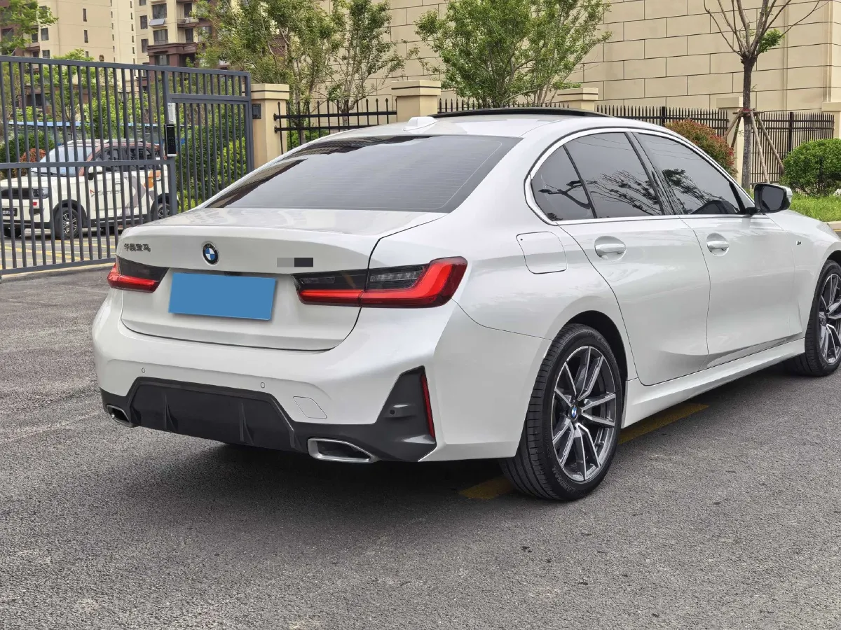 2024 BMW 3 Series 2.0T 156HP L4 8AT,autocango,china used car exporter,china ev exporter,chinese used car exporter,chinese used ev exporter