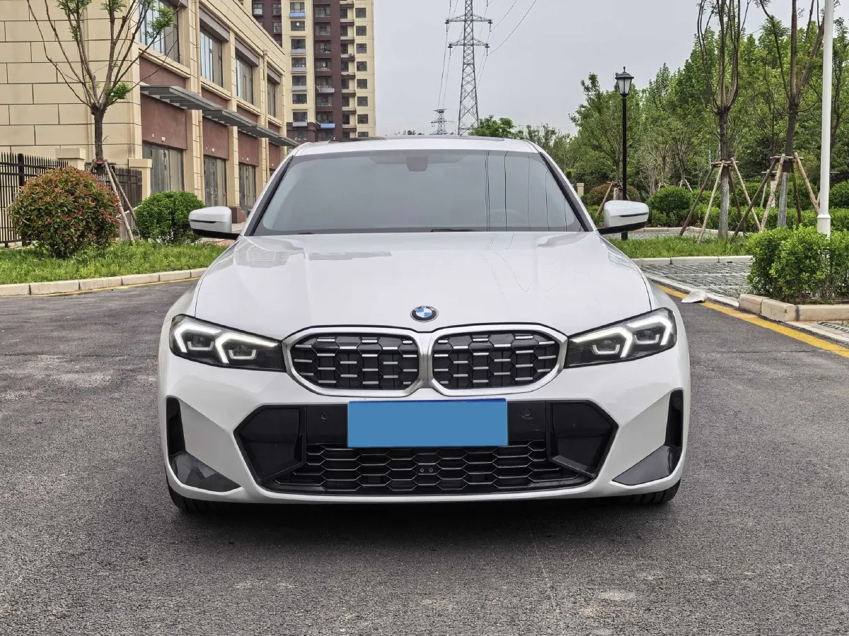 2024 BMW 3 Series 2.0T 156HP L4 8AT,autocango,china used car exporter,china ev exporter,chinese used car exporter,chinese used ev exporter