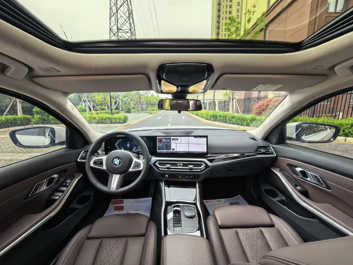 2024 BMW 3 Series 2.0T 156HP L4 8AT,autocango,china used car exporter,china ev exporter,chinese used car exporter,chinese used ev exporter