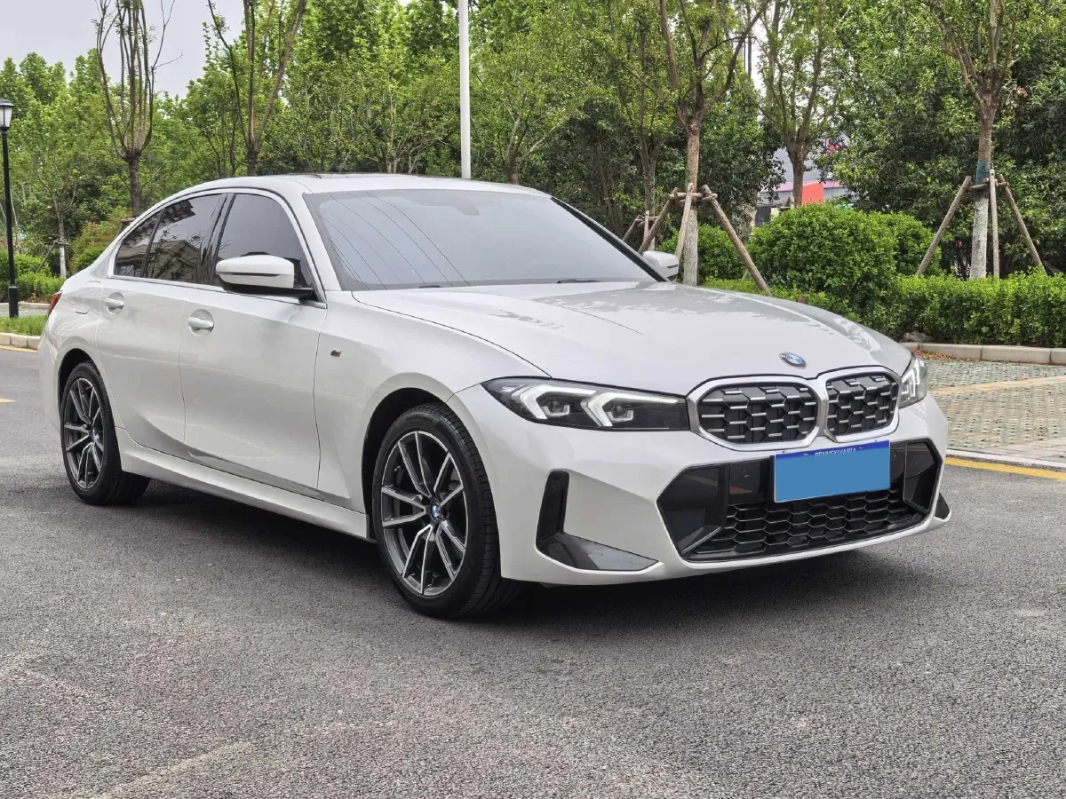 2024 BMW 3 Series 2.0T 156HP L4 8AT,autocango,china used car exporter,china ev exporter,chinese used car exporter,chinese used ev exporter