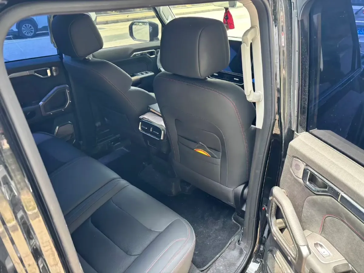 2024 Jetour Traveller 2.0T 254HP L4 7DCT,autocango,china used car exporter,china ev exporter,chinese used car exporter,chinese used ev exporter