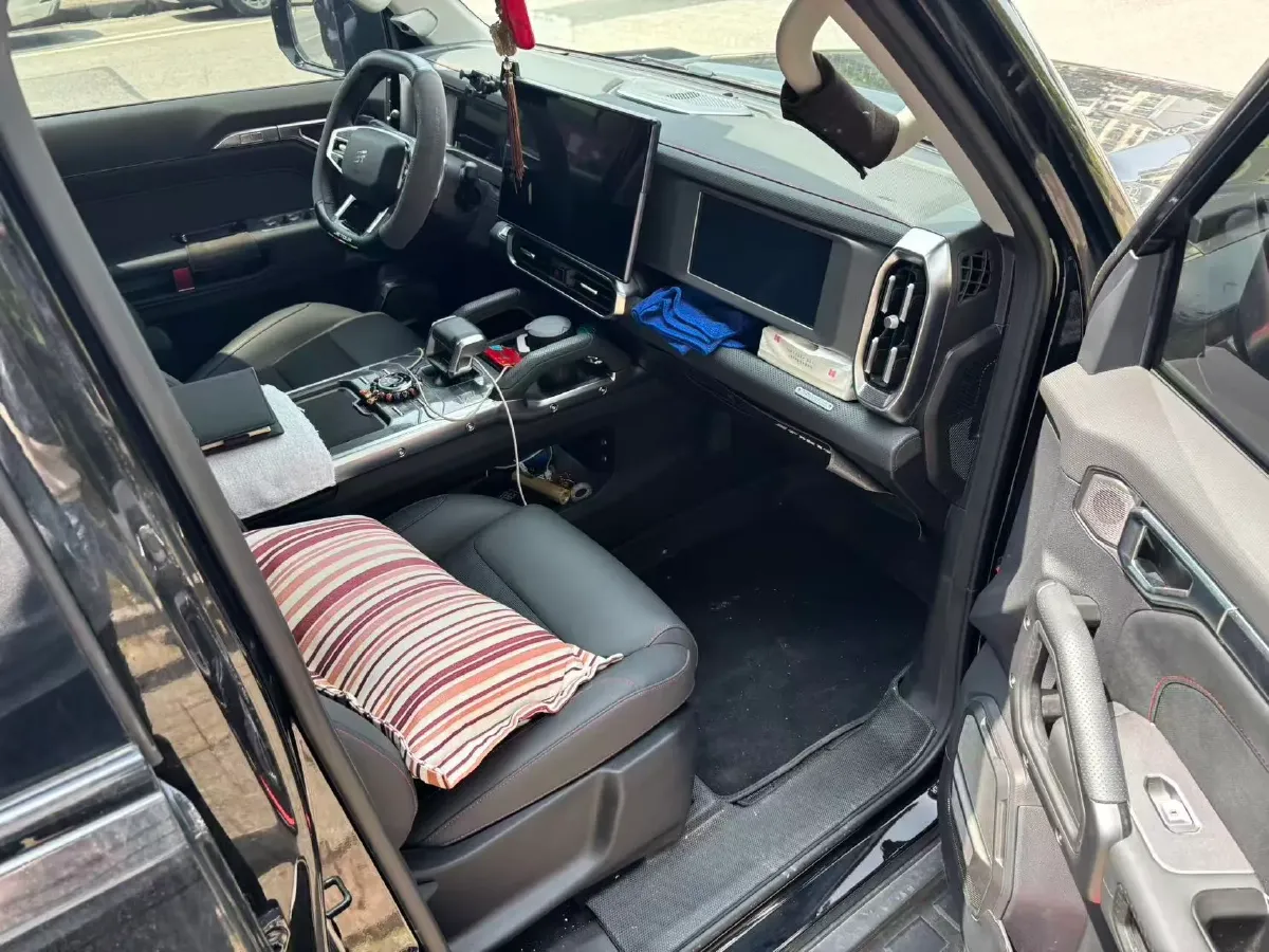 2024 Jetour Traveller 2.0T 254HP L4 7DCT,autocango,china used car exporter,china ev exporter,chinese used car exporter,chinese used ev exporter