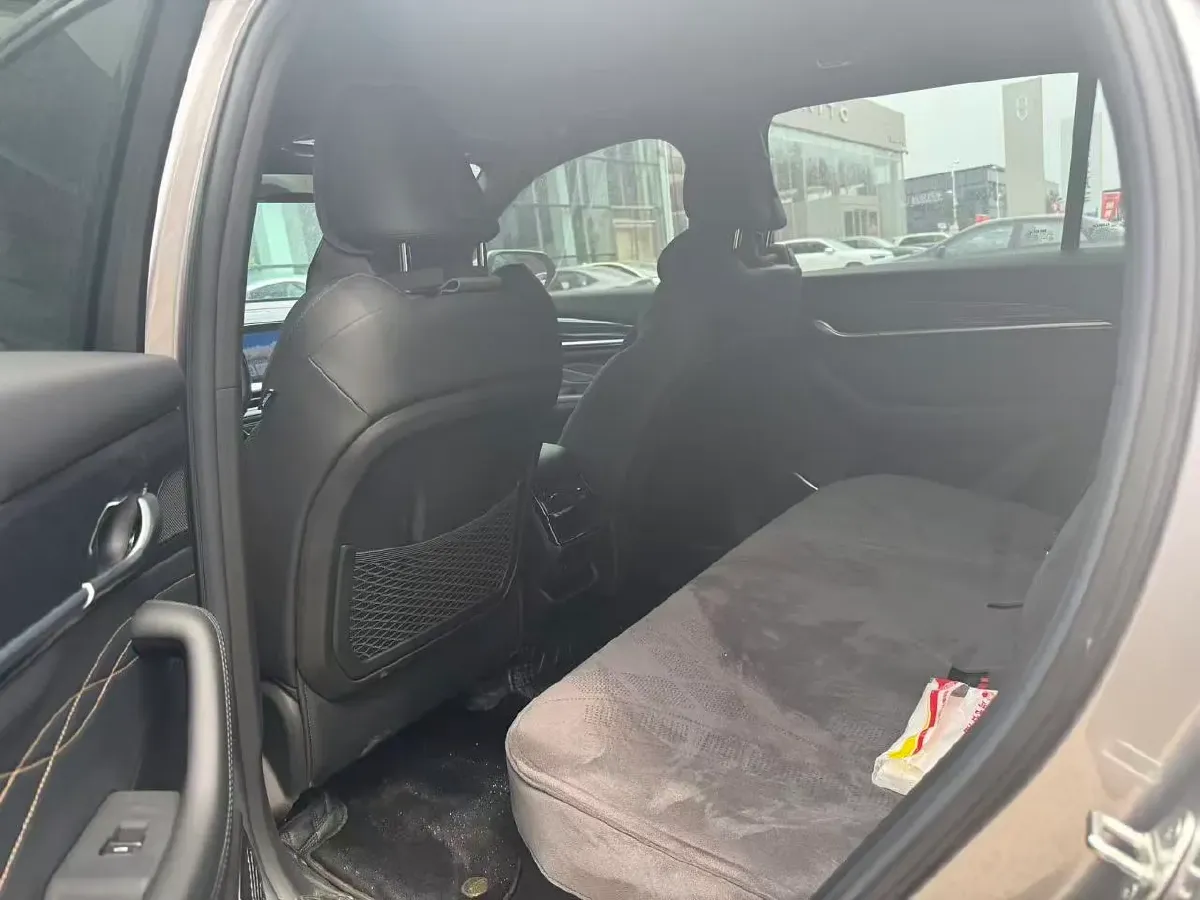 2024 Geely Monjaro 2.0T 218HP L4 7DCT,autocango,china used car exporter,china ev exporter,chinese used car exporter,chinese used ev exporter