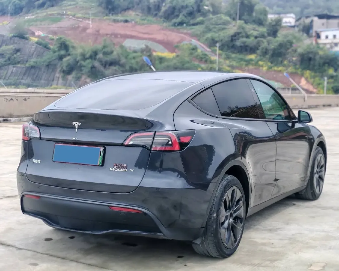 2024 Tesla Model Y BEV 78.4KWH,autocango,china used car exporter,china ev exporter,chinese used car exporter,chinese used ev exporter