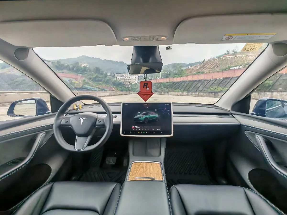 2024 Tesla Model Y BEV 78.4KWH,autocango,china used car exporter,china ev exporter,chinese used car exporter,chinese used ev exporter