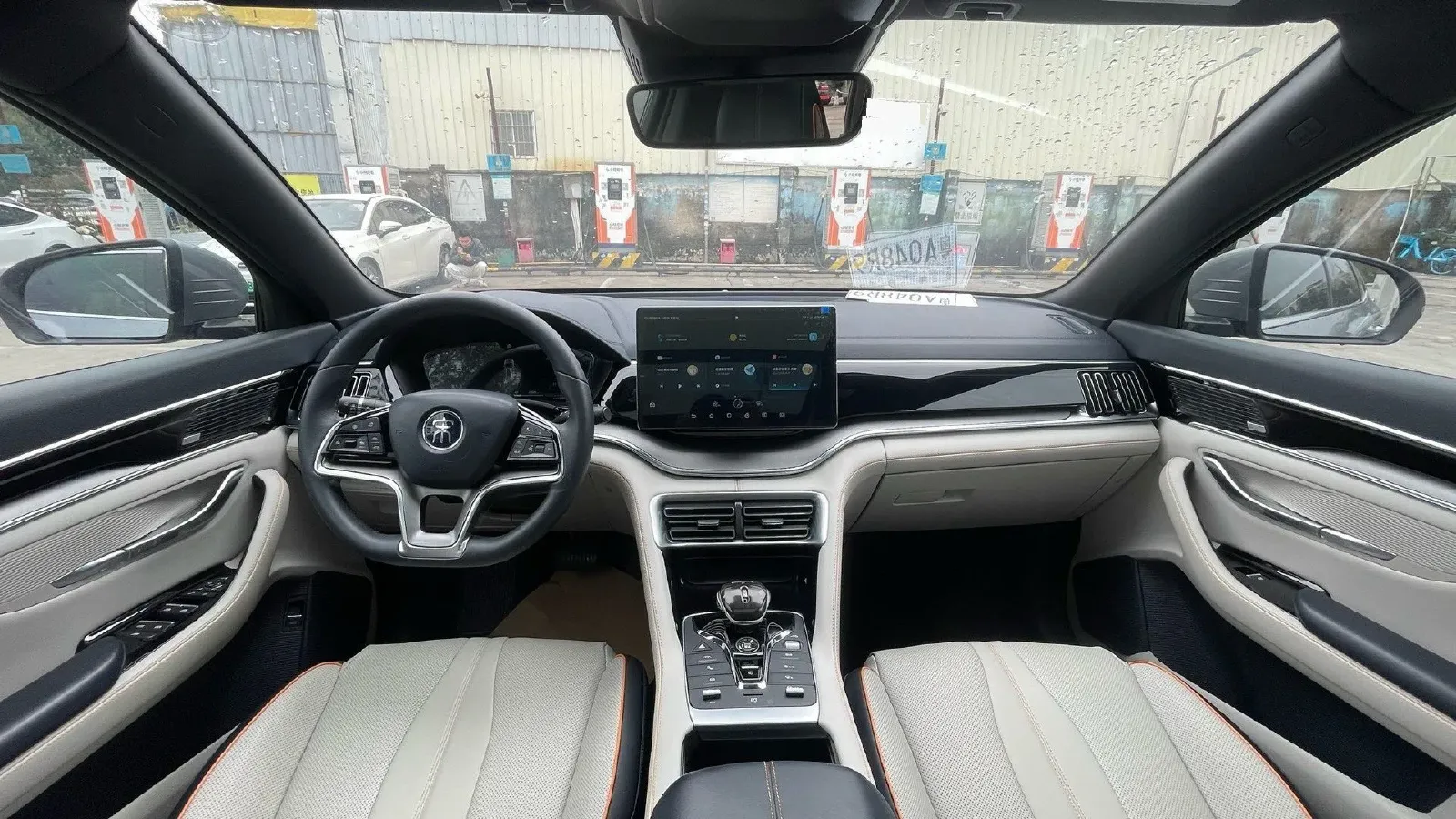2021 Geely JiaJi 1.5T 177HP L3 7DCT PHEV 11.3KWH,autocango,china used car exporter,china ev exporter,chinese used car exporter,chinese used ev exporter