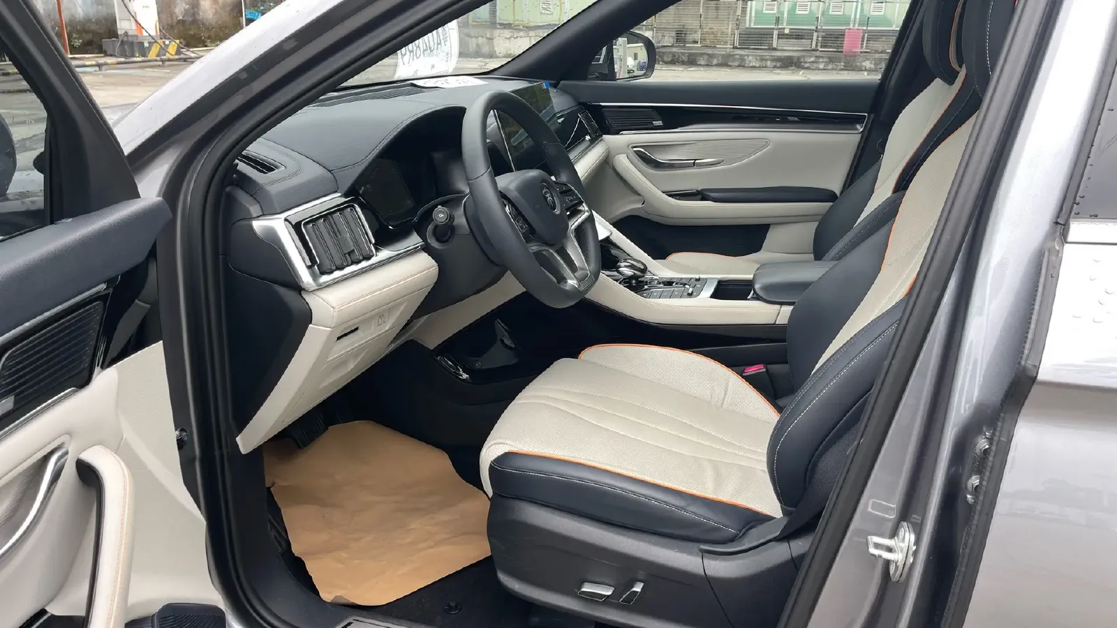 2021 Geely JiaJi 1.5T 177HP L3 7DCT PHEV 11.3KWH,autocango,china used car exporter,china ev exporter,chinese used car exporter,chinese used ev exporter