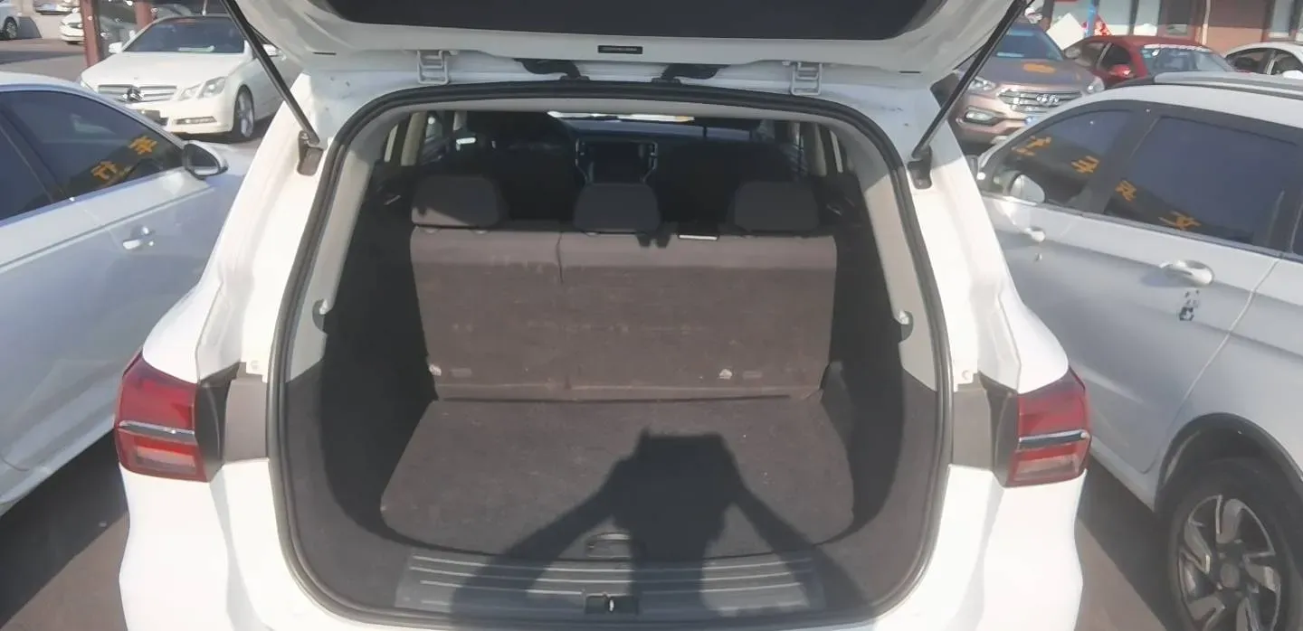 2020 Roewe RX5 1.5T 169HP L4 6MT,autocango,china used car exporter,china ev exporter,chinese used car exporter,chinese used ev exporter