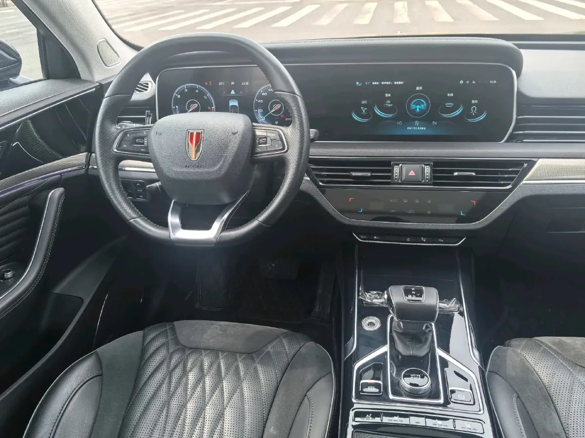2022 HongQi HS5 2.0T 224HP L4 6AT,autocango,china used car exporter,china ev exporter,chinese used car exporter,chinese used ev exporter
