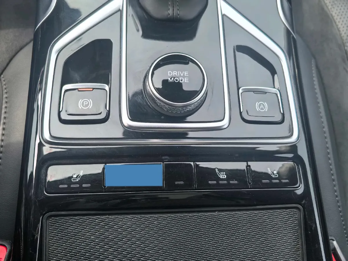 2022 HongQi HS5 2.0T 224HP L4 6AT,autocango,china used car exporter,china ev exporter,chinese used car exporter,chinese used ev exporter