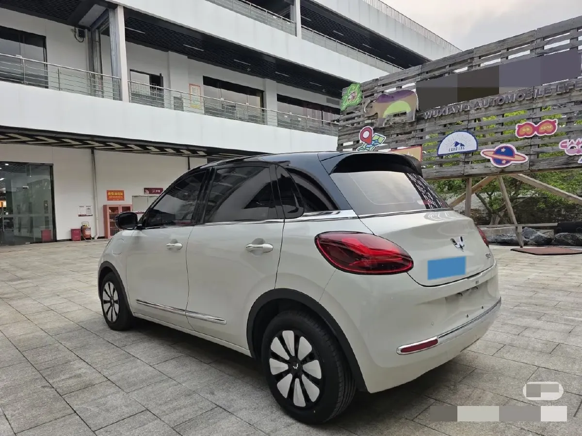 2023 WuLing BinGuo BEV 31.9KWH,autocango,china used car exporter,china ev exporter,chinese used car exporter,chinese used ev exporter