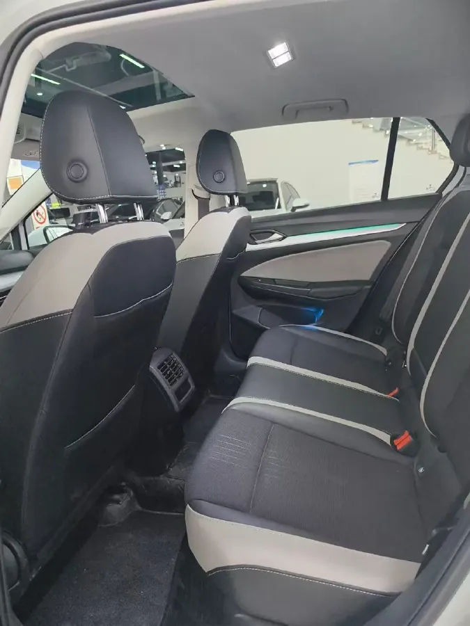 2023 Volkswagen Golf 1.4T 150HP L4 7DCT,autocango,china used car exporter,china ev exporter,chinese used car exporter,chinese used ev exporter