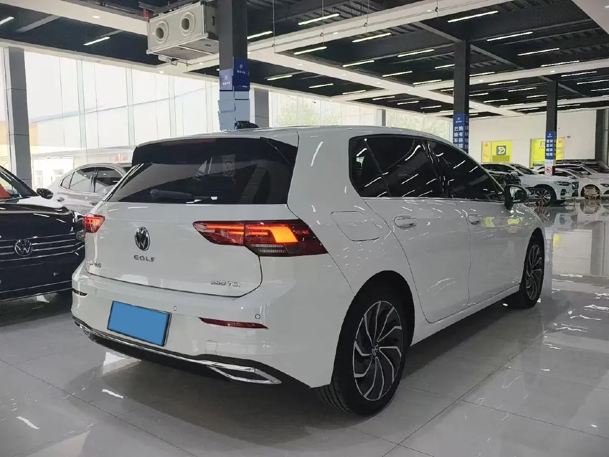 2023 Volkswagen Golf 1.4T 150HP L4 7DCT,autocango,china used car exporter,china ev exporter,chinese used car exporter,chinese used ev exporter